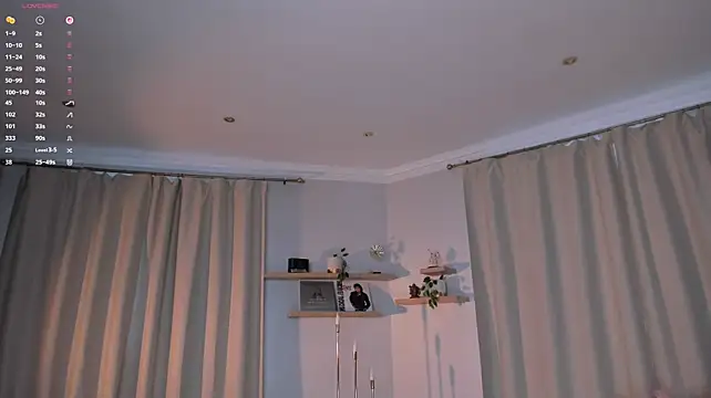 nude live cam Lova Rane