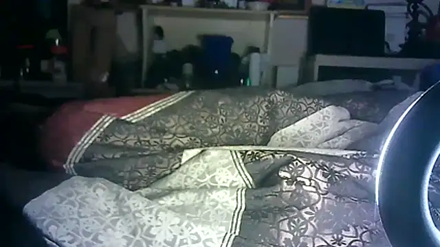 SINC3R3LY_FIR3 live cam