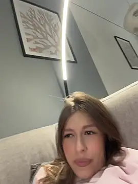 meower_ live cam on StripChat