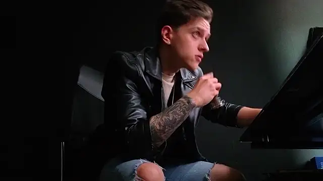 felixstarkk (M young) - Spoil The Verbal Dom Tiger !