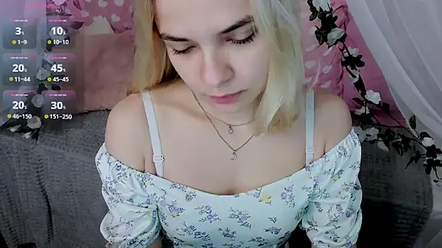 Gina_Dawson live cam on StripChat