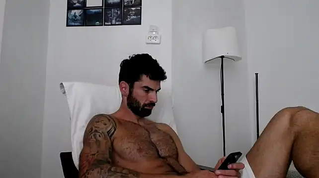 Verycutex live cam on StripChat