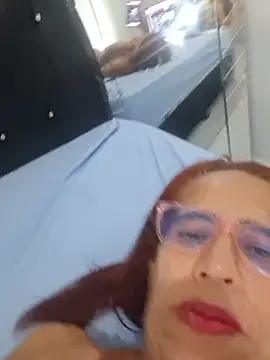 Allyson_Mature