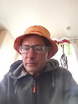 quarizo live cam on StripChat
