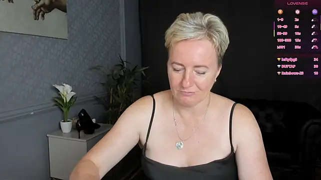 Nika_Smit live sex cam