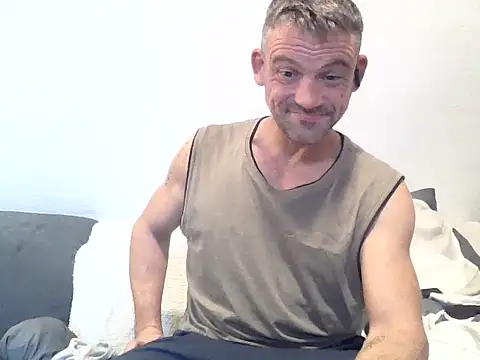 Cambitchboy live cam