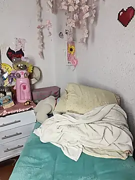 Kuutar live cam on StripChat