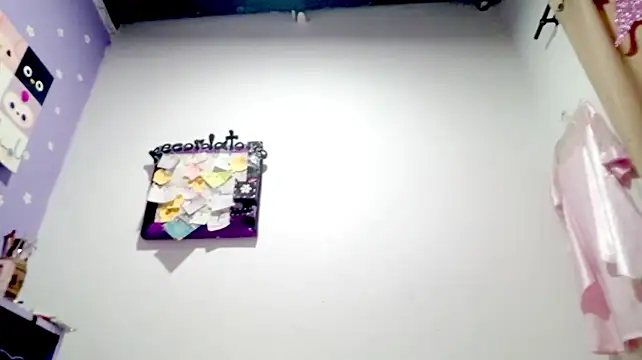 PetiteIvoryQueen19
