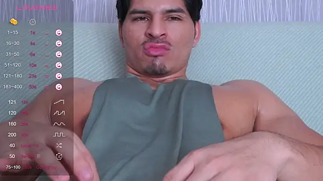 wild_col_'s Colombian male cam and chat room