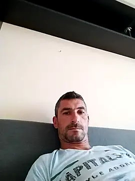 LOREDAN1 live cam on StripChat