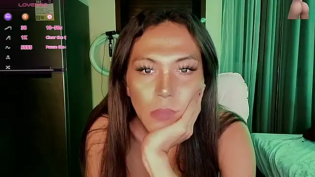 Horny_Sassy live cam on StripChat