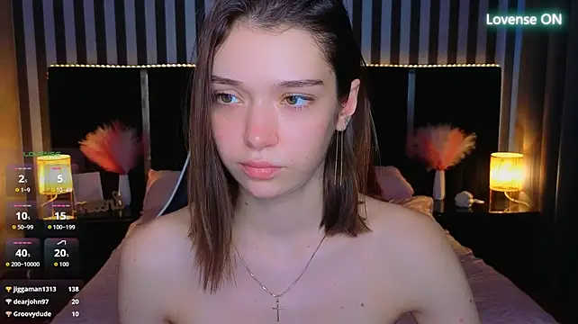 Cherry_Wipe live cam on StripChat