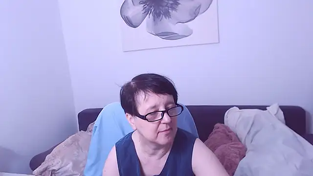 ChristaRose live cam on StripChat