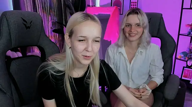 MaoqiBeverly live cam on StripChat