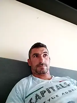 loredan1 (Ask my age) - #big-cocks #brunettes #cam2cam #cheap-privates #daddies #ejaculation #erotic-dance #european #hd #masturbation #medium #mobile #office #romanian #small-audience #straight #white