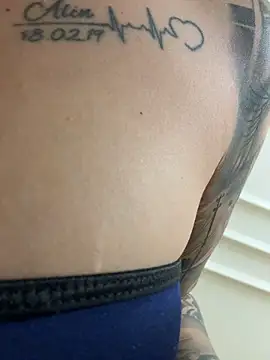 IveySin live cam on StripChat