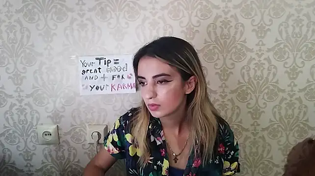AminaGirls live cam on StripChat