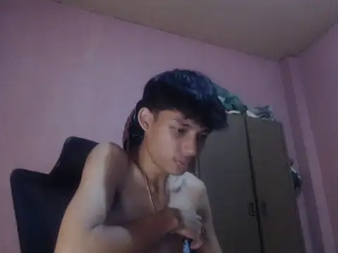 kyoshi_19 (M twink) - Fash dick 25 token, cum in public