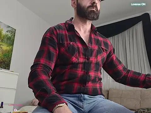 GipsyKingRo live cam on StripChat