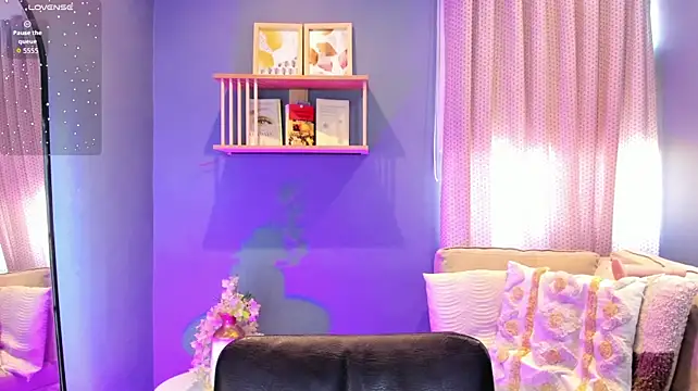 Eyes_Duque live cam on StripChat