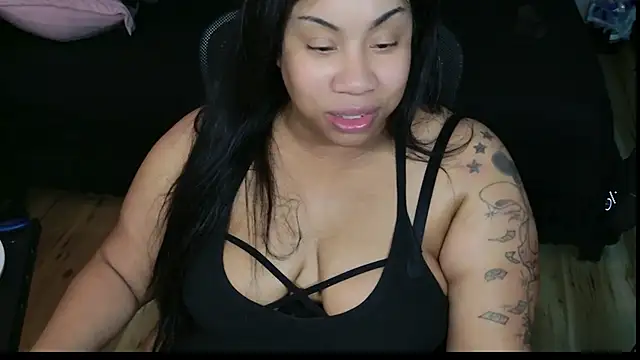 RoxieVoss live cam on StripChat