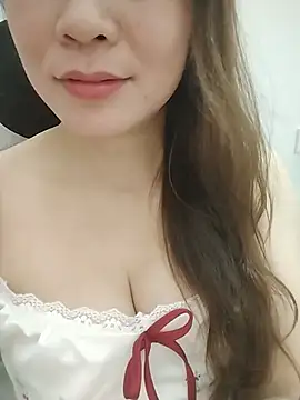 Snail_niE live cam on StripChat