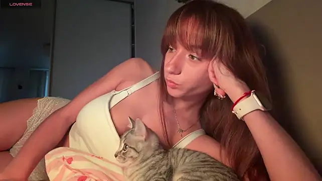 Art_Katty live cam on StripChat