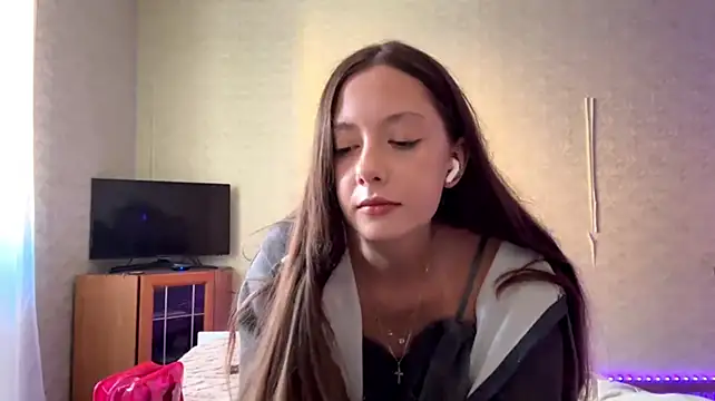 AnamariaHourani live cam on StripChat