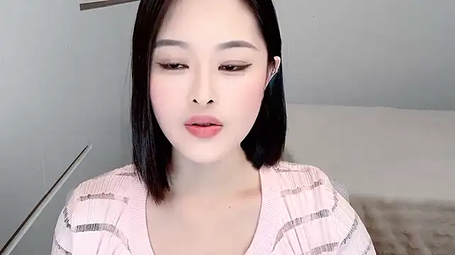 Ivy_360 live cam on StripChat