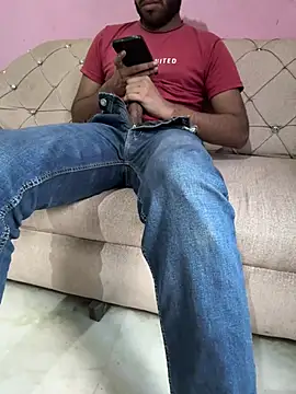 MASTTERRRR live cam on StripChat