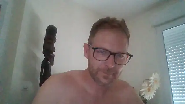Fredandadrianaforever live cam on StripChat