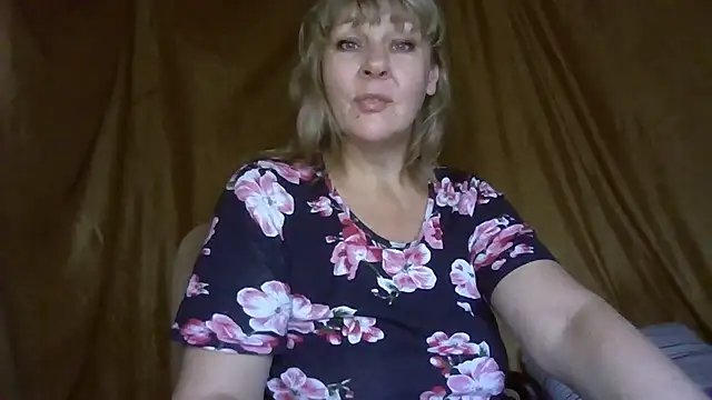 karina_ren_ live cam on StripChat