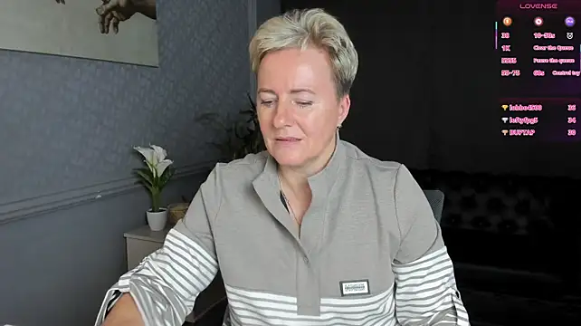 nika_smit (F milf) - wet shirt