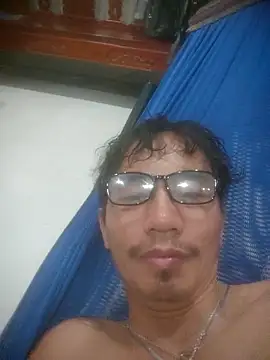 traiwe06 (Ask my age) - Ass and dick