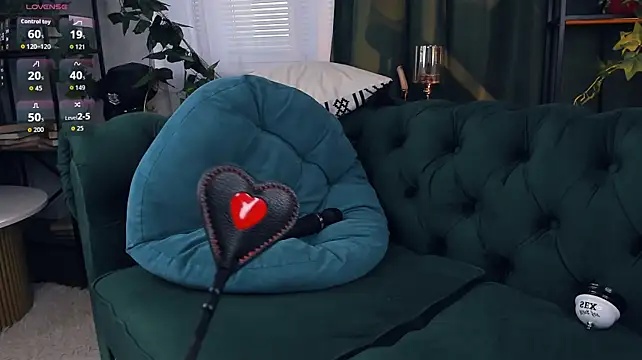 inespiek (F teen) - sslap my ass with heart shape whip