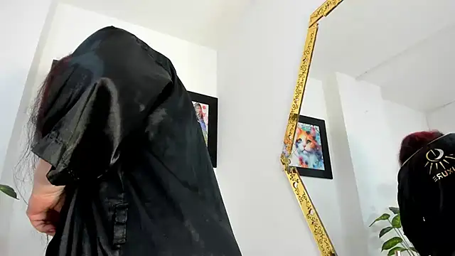 cloemature (F milf) - show ass