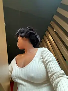 ___nessa (F young) - Boobs out&squirt on body public#TICKECT
