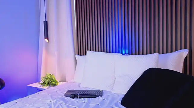 jacoboswam (M young) - cum show