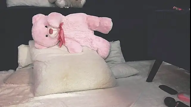 SelenaAllure live cam on StripChat