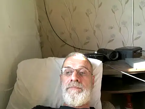 OlunaLana live cam on StripChat