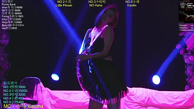 Mkong-001 live cam on StripChat