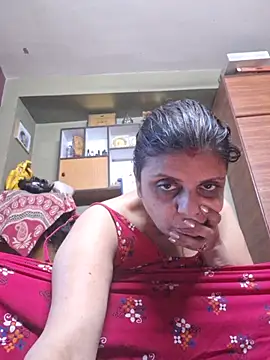 Maaya66 live cam on StripChat