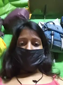 Gud_girl_Nilu live cam on StripChat