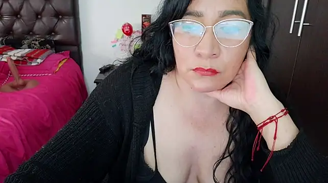 Grace_mature_milf live cam on StripChat