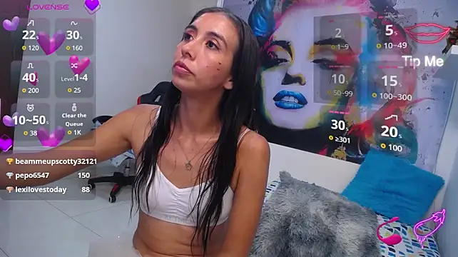 sandra_petite19 live cam on StripChat