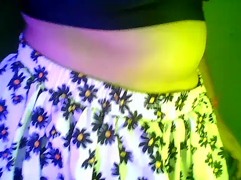 Saxy_Mony002 live cam on StripChat