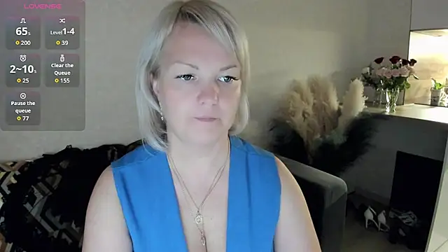 Juarnea_ live cam on StripChat