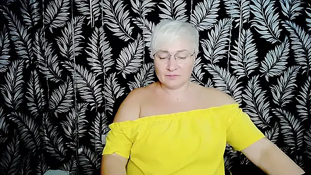 Olivia_playful live cam on StripChat