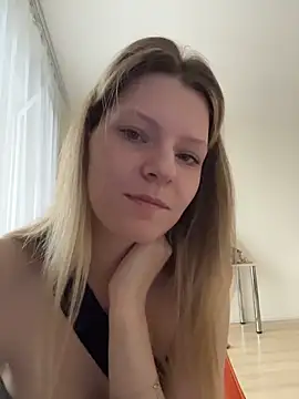 MaryHiggins live cam on StripChat
