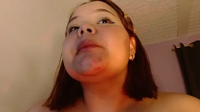 sexychubby___ live cam on StripChat